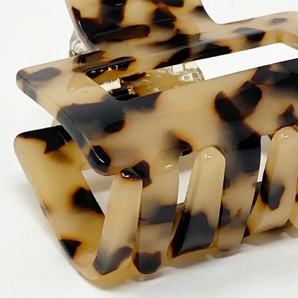 Acrylic Claw Clip Pearl or Tortoise Cheetah Hair Clip - Picture 8 of 12